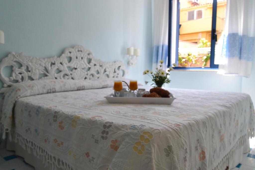 Hotel La Lampara Golfo Aranci Værelse billede
