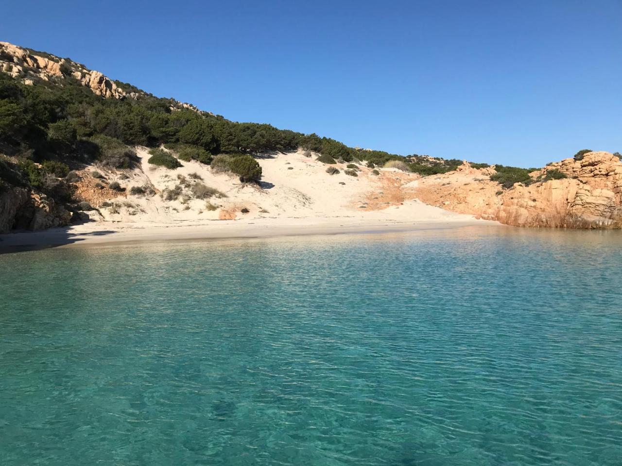 Hotel La Lampara Golfo Aranci Eksteriør billede